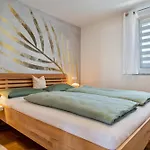 شقة Tina's Lounge Penthousewohnung فريدريشسهافن