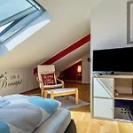 Tina's Lounge Penthousewohnung * فريدريشسهافن