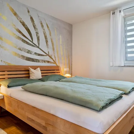 Tina's Lounge Penthousewohnung Friedrichshafen