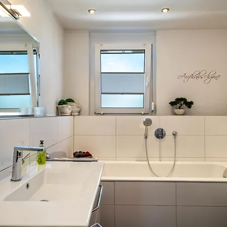 Tina's Lounge Penthousewohnung Appartamento