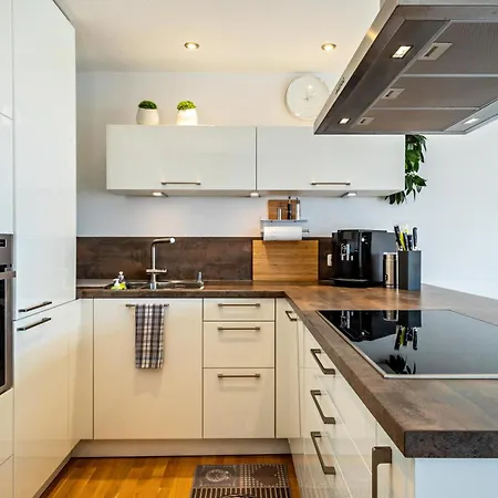 Tina's Lounge Penthousewohnung Appartamento