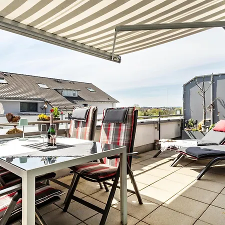 Tina's Lounge Penthousewohnung Friedrichshafen