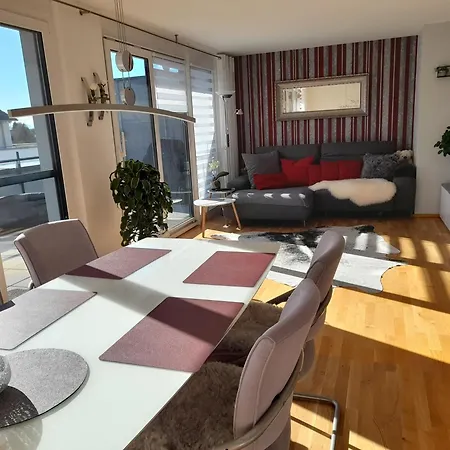 Tina's Lounge Penthousewohnung *