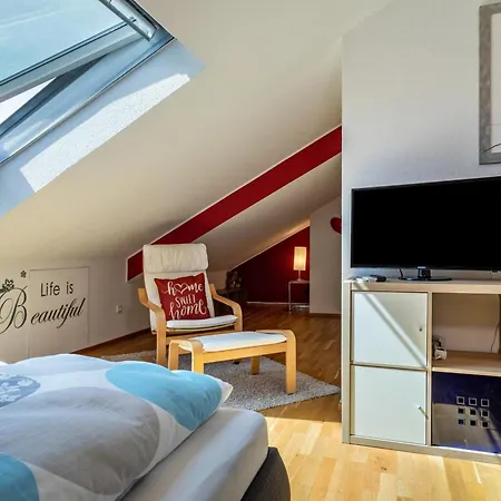 Tina's Lounge Penthousewohnung * Φριντρισχάφεν